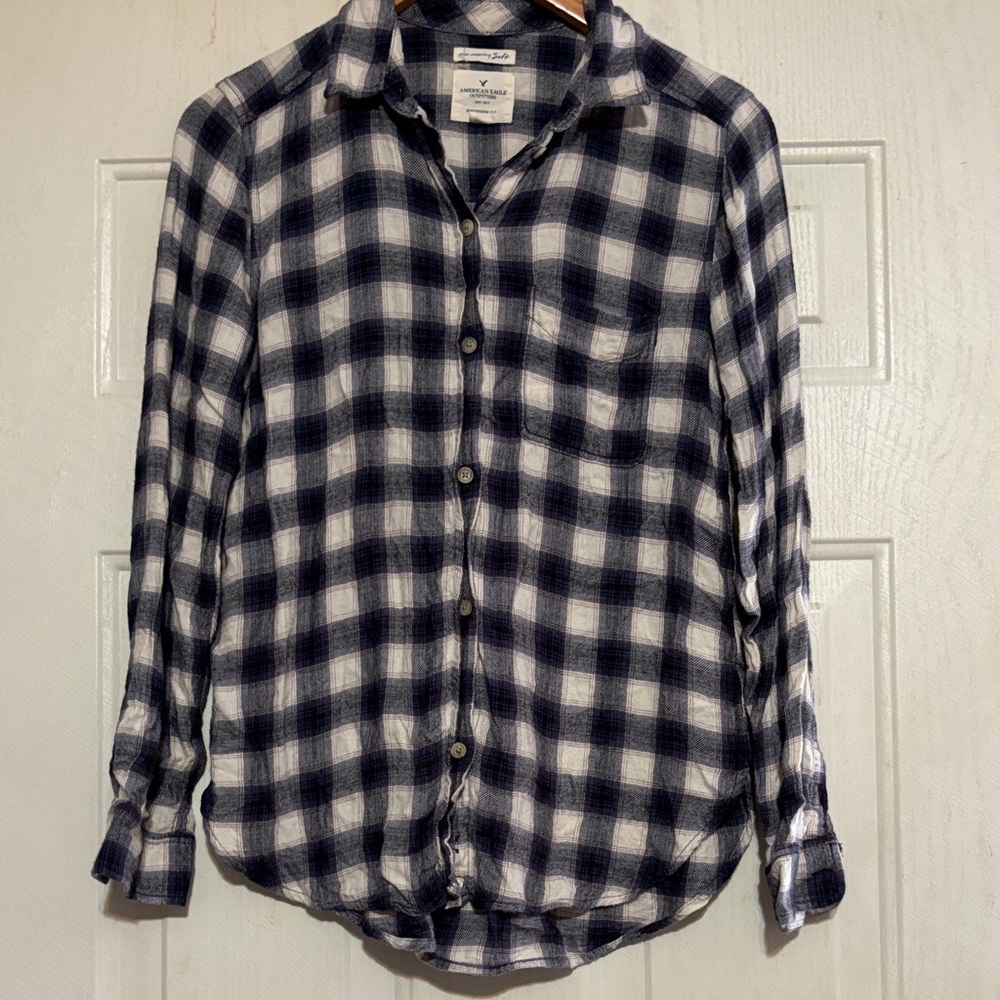 American Eagle Outfitters Navy and White Plaid Shirt